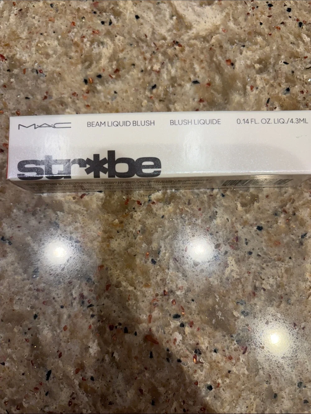 NEW MAC Cosmetics Strobe Beam Illuminating Liquid Blush